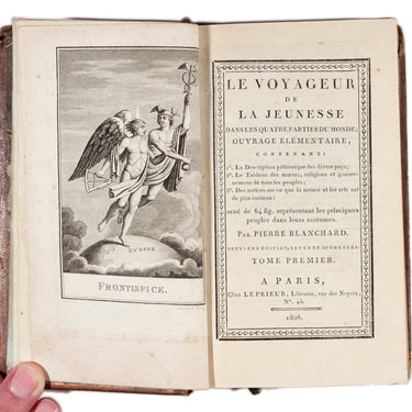 Young Traveler Voyageur De La Jeunesse 1st Vol